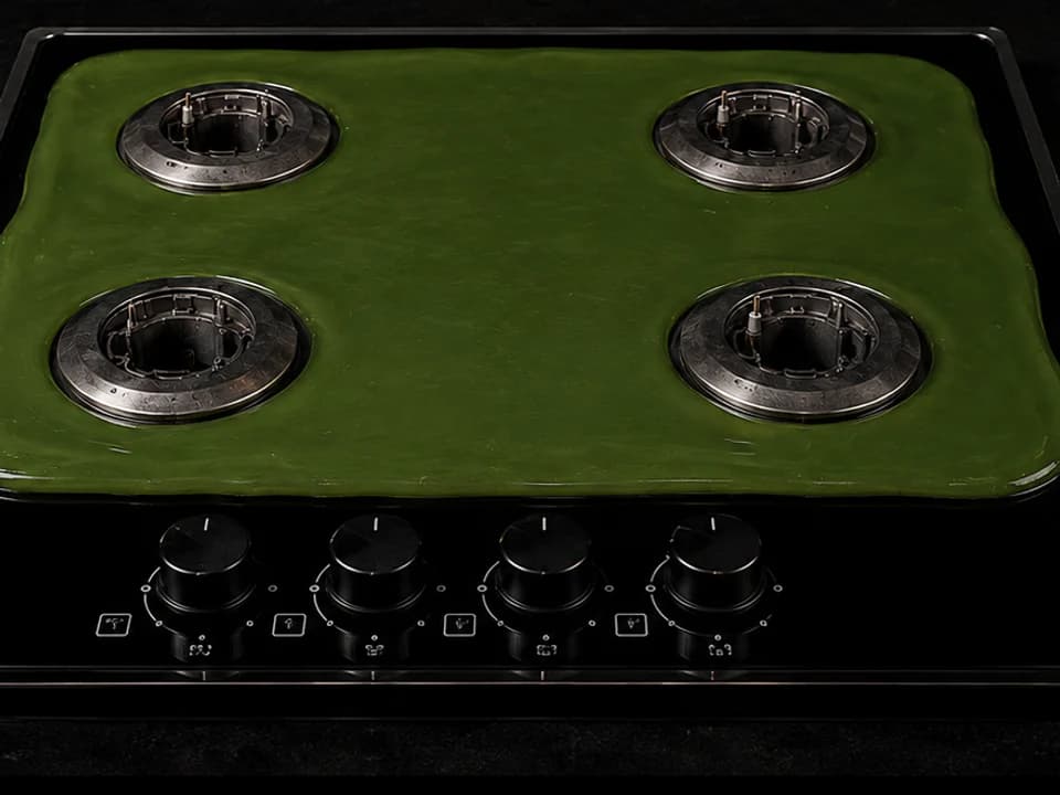 Gummio lasciato indurire sul piano